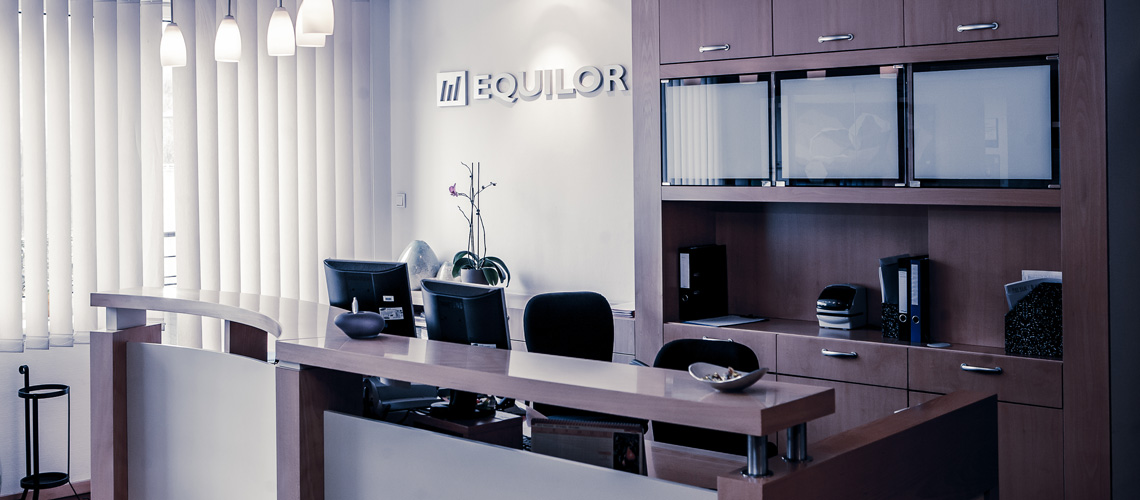 Equilor arculat