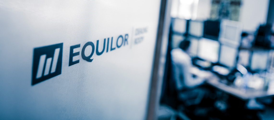 Equilor arculat